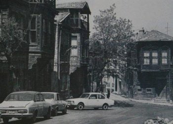 Umutsuzca Çırpınmak