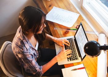 Blog Yazarak Para Kazanmak Mümkün Mü?