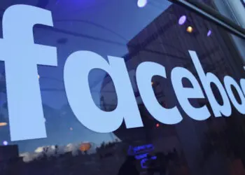 Facebook yapay zekası siyahi erkeği "primat" olarak tanımladı ve bir skandala imza attı!